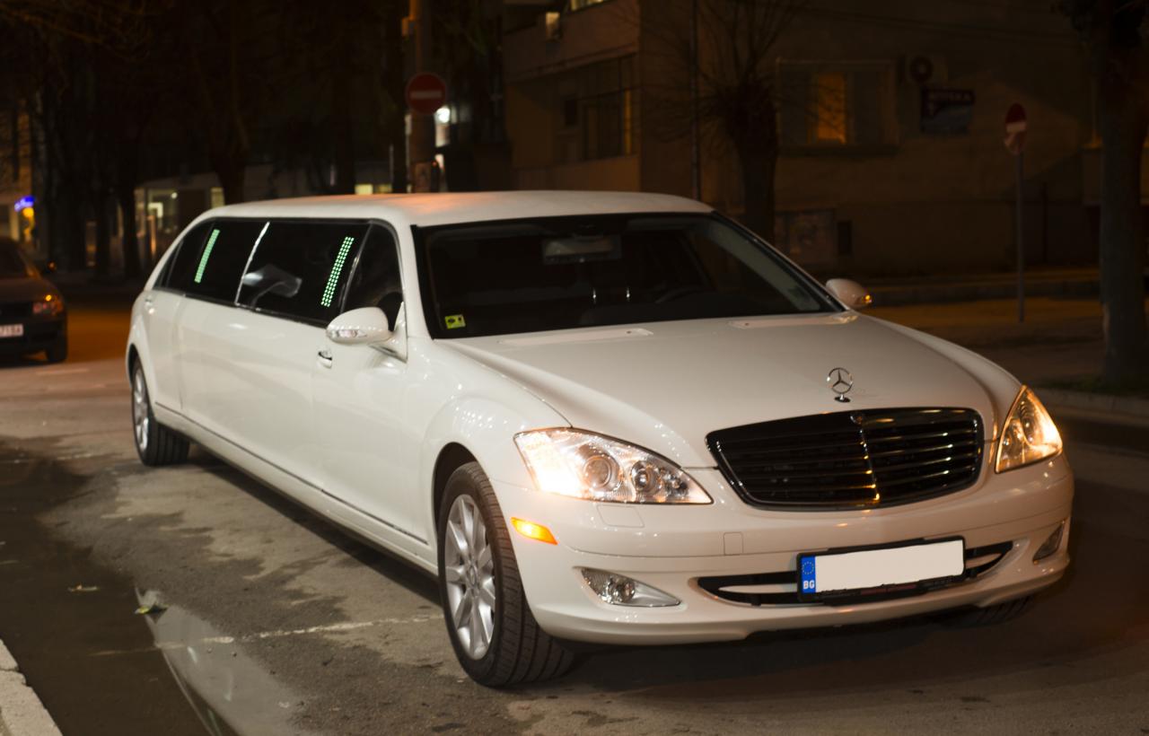 Mercedes Limo S-Class 550 L